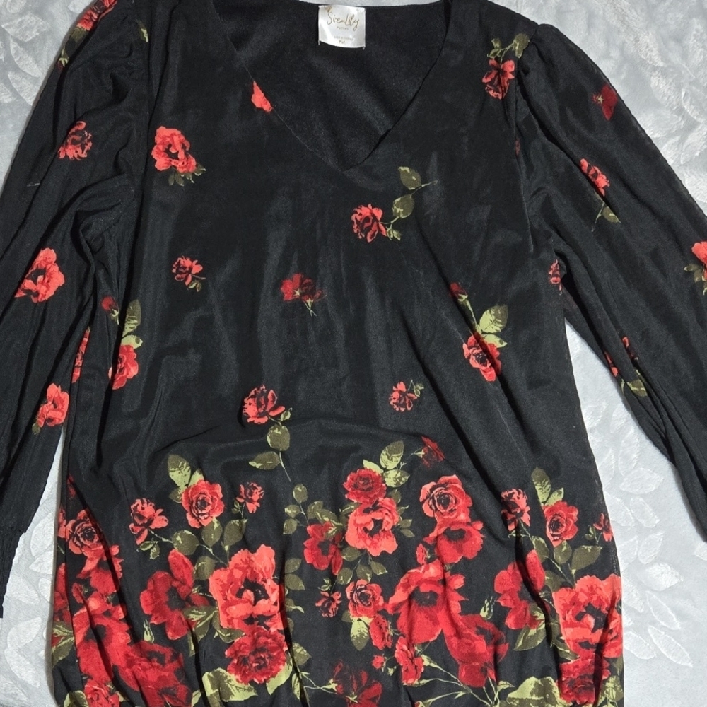 Siren Lily Black and Red 3/4 Sleeve Relaxed Blouse